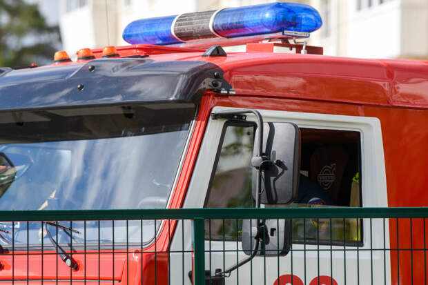 Мощный взрыв после удара ВСУ по региону России в 1500 километрах от Украины попал на видео