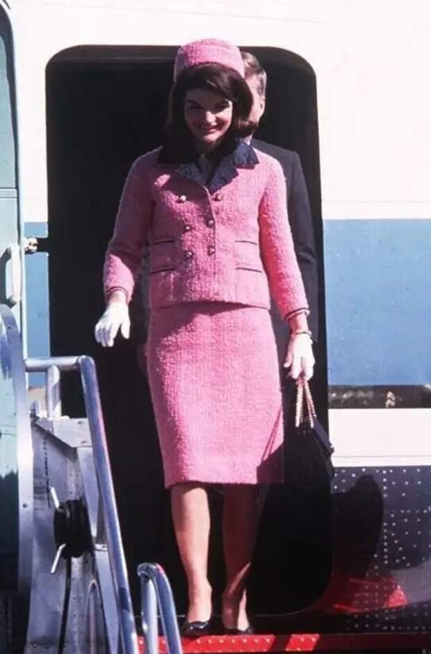 Розовое Платье Жаклин Кеннеди