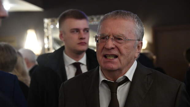 Сплошная чайхана: Жириновский возмутился, что нет ресторанов с бубликами