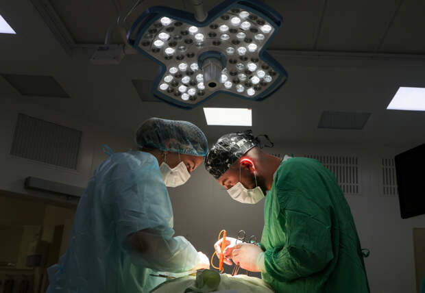 Щитовидную железу размером с полголовы удалили российской пенсионерке