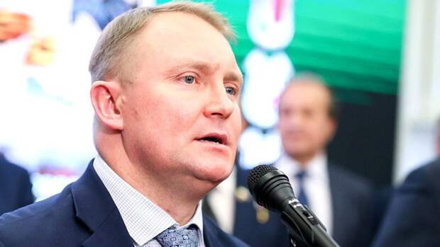 Гарисонса обвинили в некомпетентности из-за призыва к РФ об открытости в военных учениях