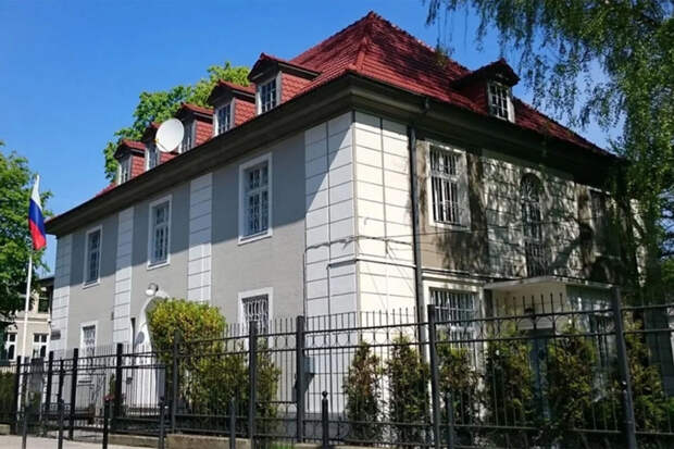 Экс-генконсул Семенов: закрытие консульства в Гданьске вызвало слезы у россиян