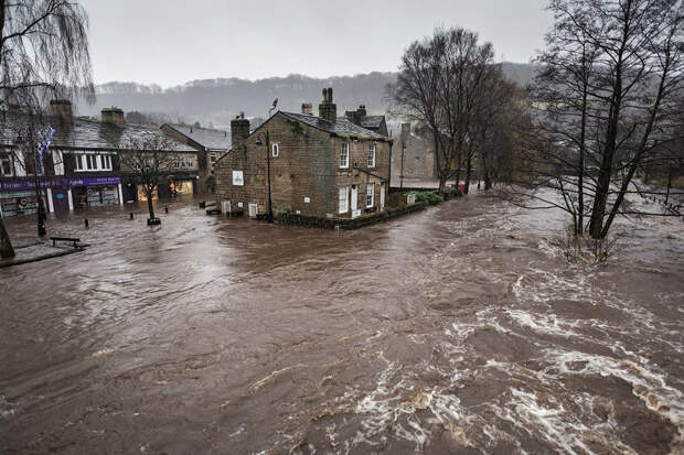 Наводнение в Западном Йоркшире, Великобритания