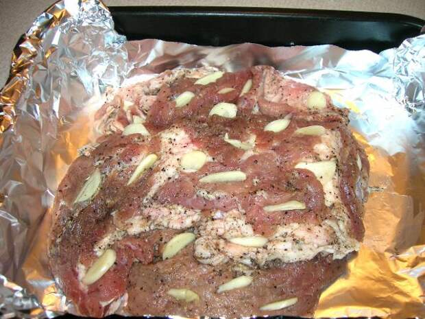 Мясо запечь в духовке куском в фольге свинины как целым рецепт с фото