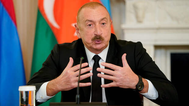 Алиев обвинил Россию в намеренных ударах по посольству Азербайджана в Киеве