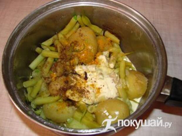 Молодой картофель со спаржевой фасолью
