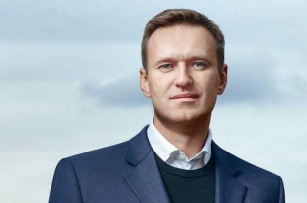 Зачем Навальный постоянно катается в Европу?