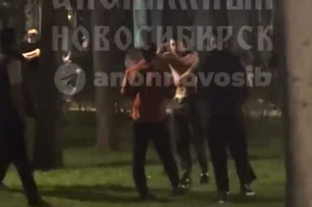 В Новосибирске произошла массовая драка в центре города
