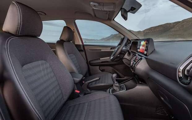 В России появился новый доступный кроссовер Renault с дизайном Geely Monjaro