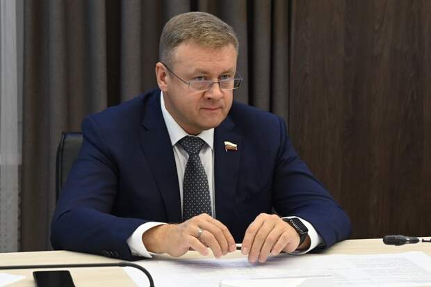 Обвиняемому в получении взяток экс-губернатору Рязанской области Любимову продлили арест