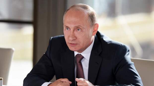 Путин подписал не тот закон: документ не принят Госдумой и не одобен Совфедом