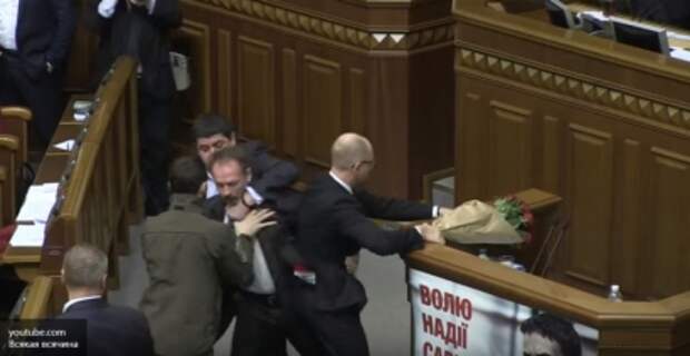 Пикник на обочине, или Почему Яценюк отказался от Рады?