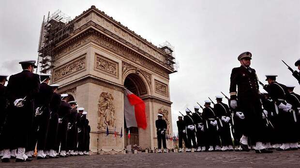 Франция не пригласила РФ на празднование окончания Второй мировой войны