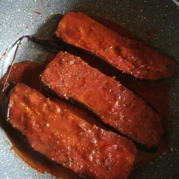 Баклажаны-это не только икра! кбжу на 100 грамм 47 ккал б-1,75 ж-1,40 у-7,5