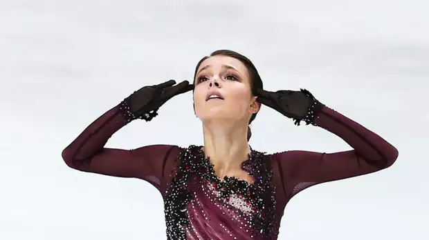 Щербакова объяснила своё загадочное падение с четверного лутца на этапе Гран-при Франции