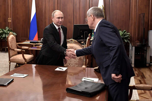 Чайка пообещал уделить внимание уровню жизни в СКФО