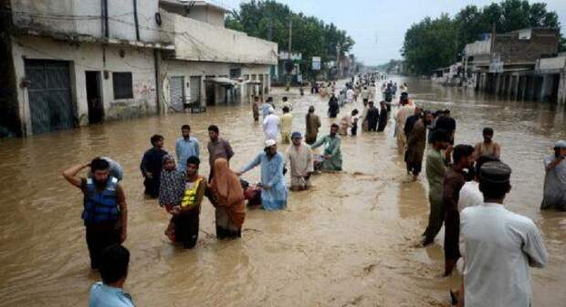 Наводнение в Пакистане: 1 033 погибших, треть – дети