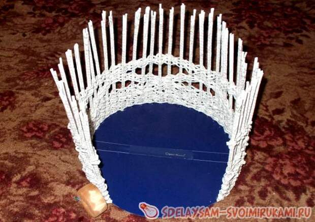 Домик для кошки из газетных трубочек