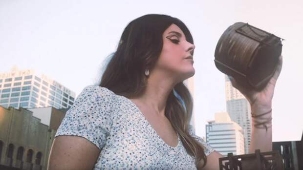 Doing time lana del. Don't time lana del rey. Doin time lana del rey перевод. Lana del rey альбомы doin time. Doing time lana del.