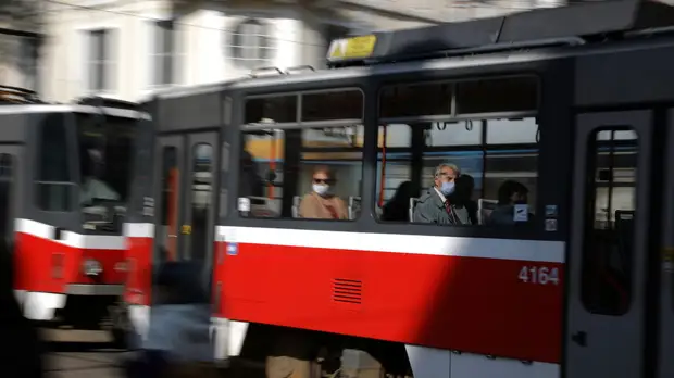 В Болгарии решили продлить режим ЧС из-за COVID-19