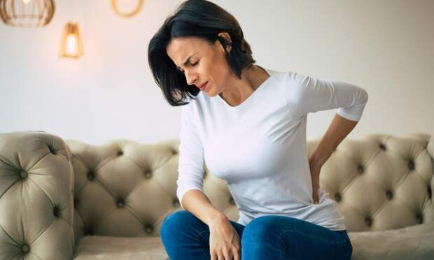 Как болят суставы при псориазе: врач Гульева назвала 10 характерных проявлений