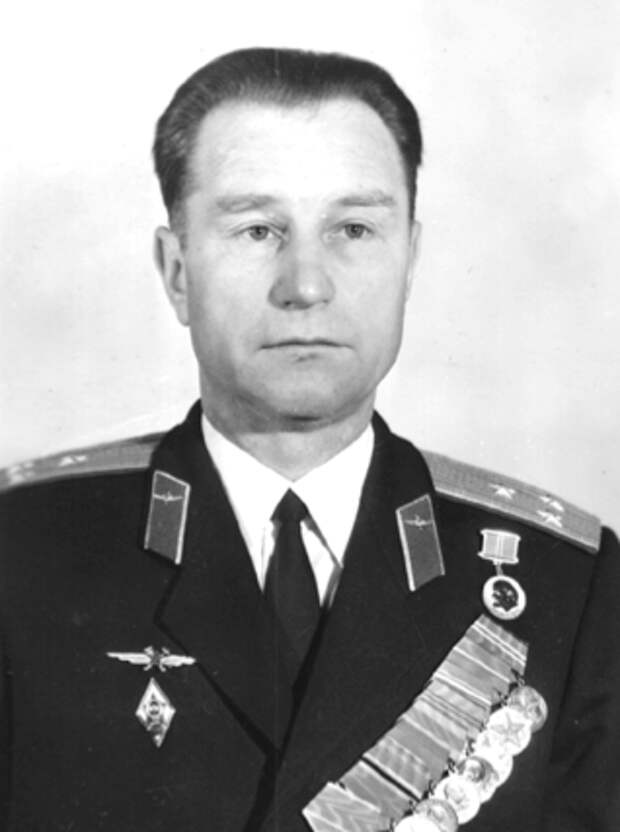 Анатолий Яковлевич Хвостов/Из личного архива