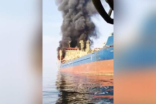 Иран заявил о поражении десяти танкеров в Ормузском проливе