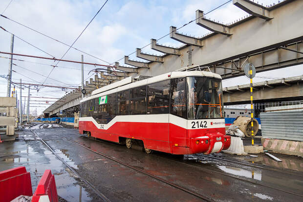 Запуск эстакады на площади Труда в апреле-2026 оказался под угрозой срыва