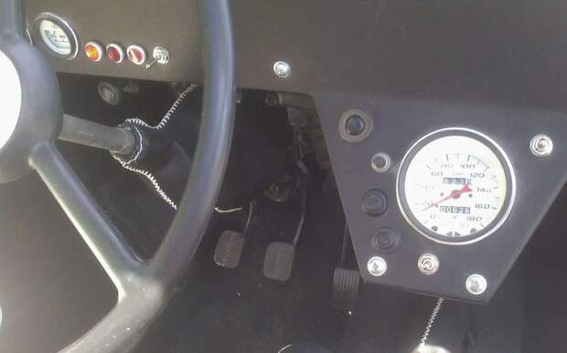 На продажу выставили ретрокар Adler Trumpf I с жигулевским двигателем