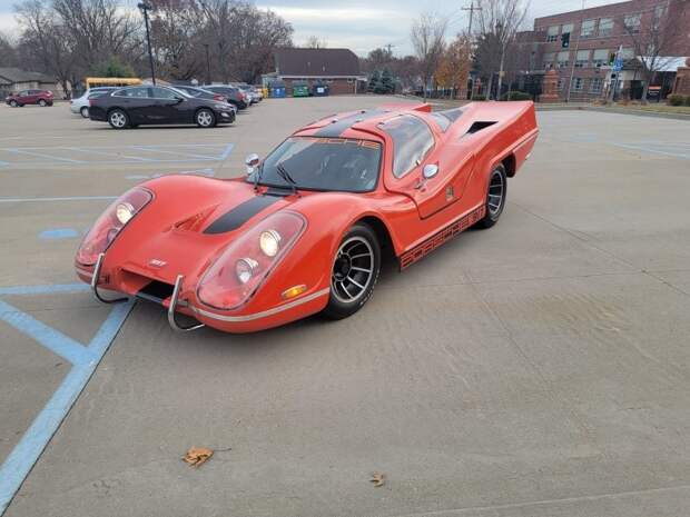 Несуразная реплика гоночного Porsche 917 ищет нового владельца