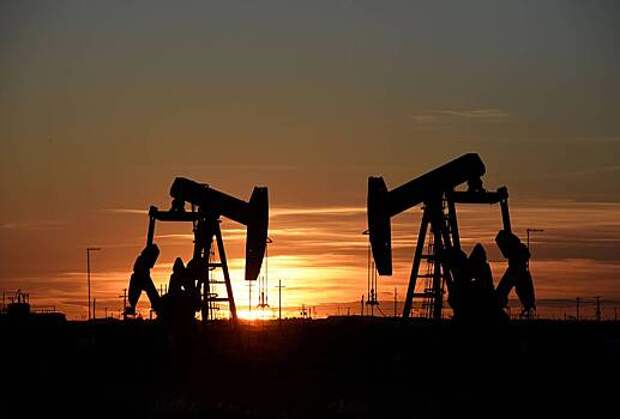 Нефть подешевела на фоне ограниченного вторжения Израиля в Газу