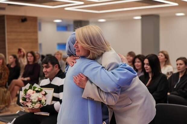 В чем конкретно вина Юлии Купецкой, подарившей квартиру патриотам Таджикистана? И почему пришлось оправдываться?