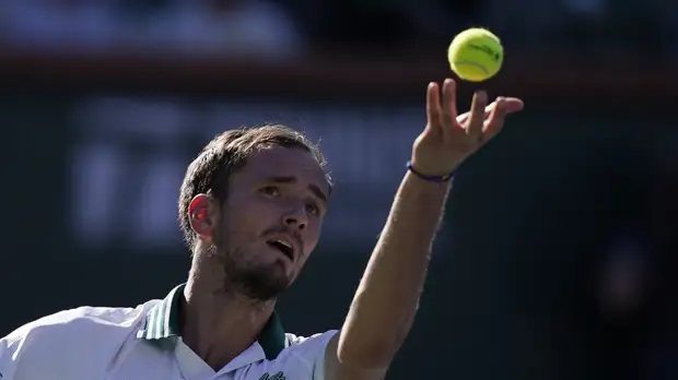 Медведев не исключил, что может сняться с Кубка Кремля