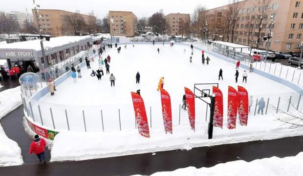 Собянин: Круглогодичных спортплощадок нового формата станет еще больше