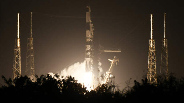 NASA: корабль Dragon с Федяевым пристыкуется к МКС в 23:15 мск 14 февраля