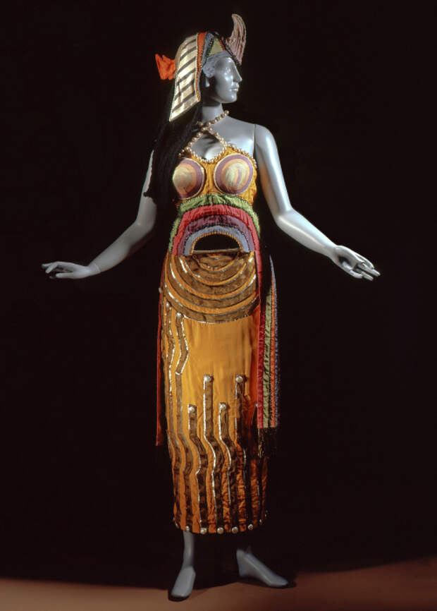 Костюм Клеопатры в русских балетах, Соня Делоне, Париж, 1918 год. \ Фото: pinterest.com.au. Костюм Клеопатры в русских балетах, Соня Делоне, Париж, 1918 год. \ Фото: pinterest.com.au.