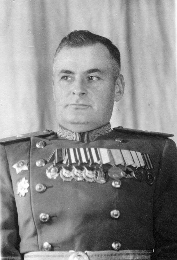 Попович А,Д.