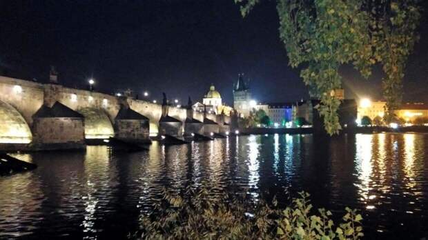 Прага допустила возможность высылки всех российских дипломатов