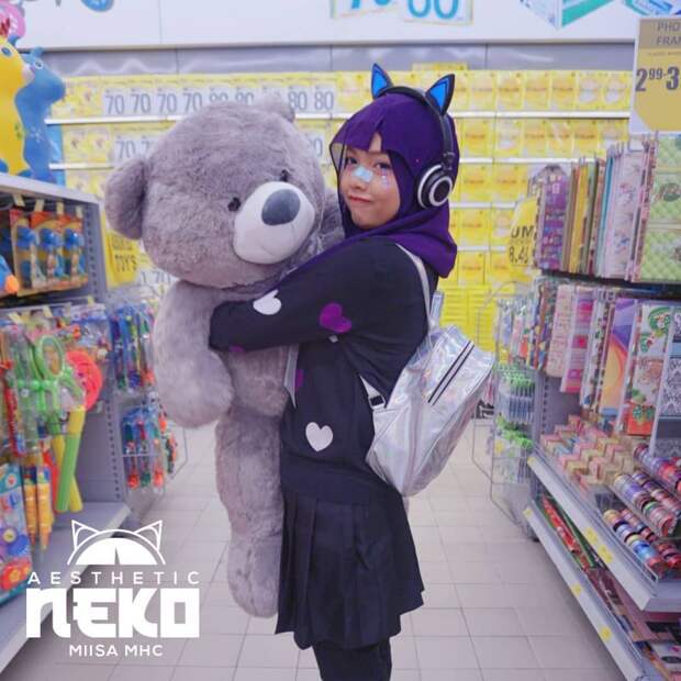 Девушка из Малайзии круто косплеит, не снимая хиджаба