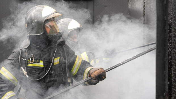 В Краснодарском крае из-за падения обломков БПЛА ВСУ загорелась нефтебаза