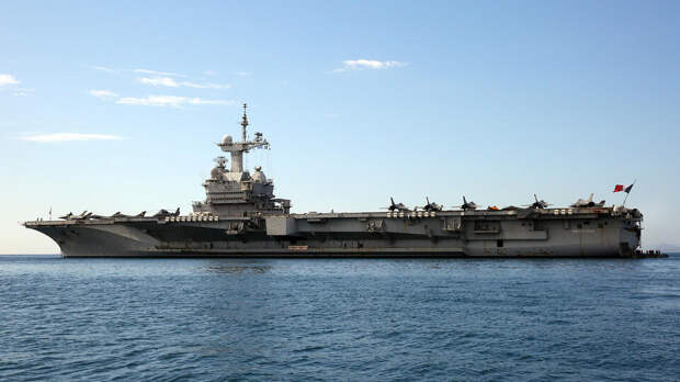 Французский авианосец "Шарль де Голль" направлен в Восточное Средиземноморье