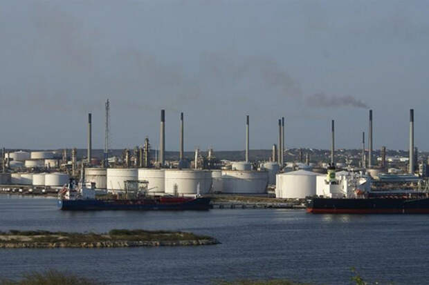 Место в нефтехранилищах