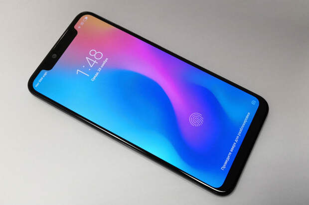 Обзор Xiaomi Mi 8 Pro: почти прозрачный флагман