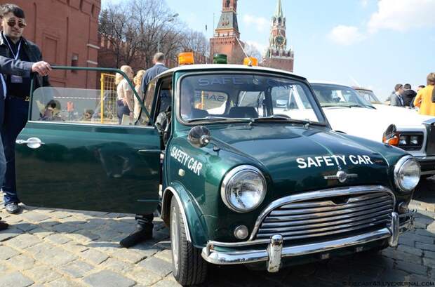 Ралли классических автомобилей. Часть первая (40 фото)