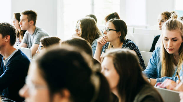 Специалист Илюхин прокомментировал новые правила вступительных экзаменов