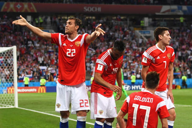 «Этот запрет ничего не дал». Близкий к Трампу президент ФИФА хочет вернуть Россию в мировой футбол, откуда ее выгнали из-за СВО