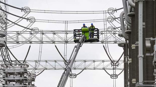 В КНР снизили плату за электричество для использующих китайские чипы компаний