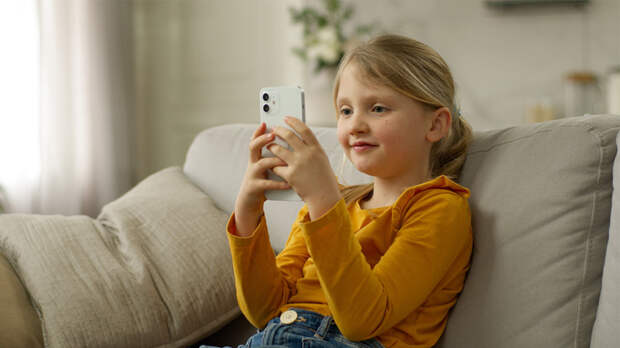 Закон о запрете соцсетей для детей во Франции прошел первое чтение