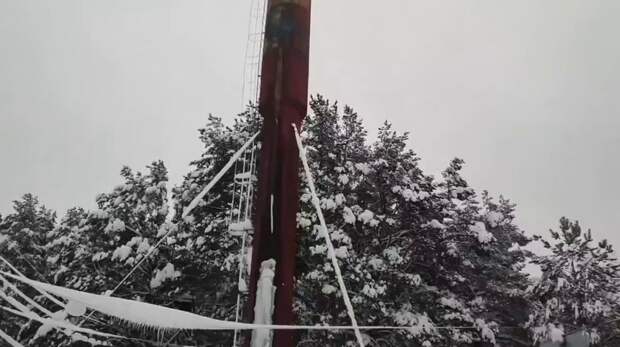 Аварийное состояние водонапорной башни в Бунырево беспокоит жителей