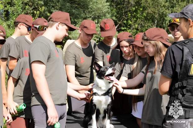 В Ногинском спасательном центре МЧС России действует лагерь для детей